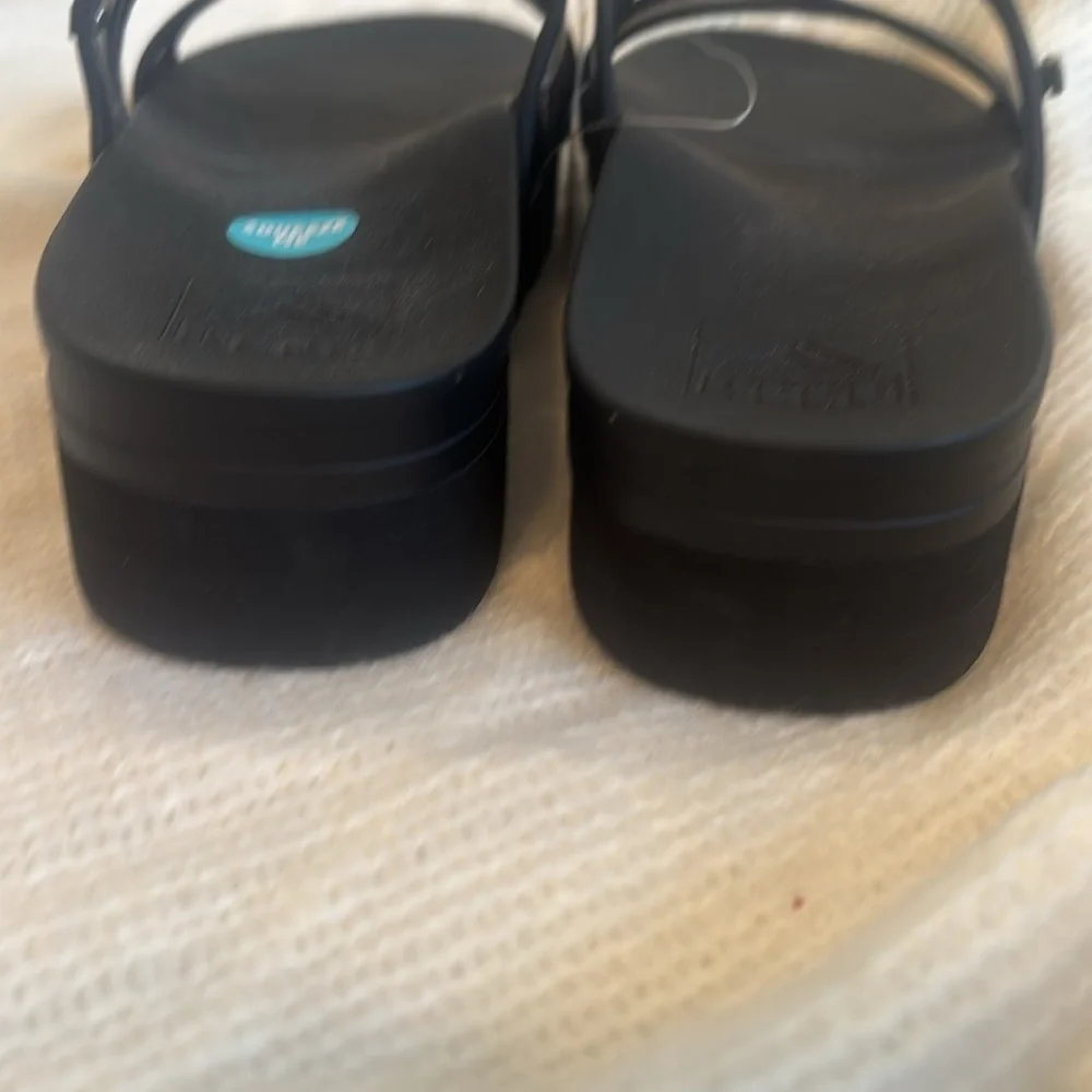 Reef Cushioned Vista Hi Platform Sandals size 9 NWT - Picture 4 of 8